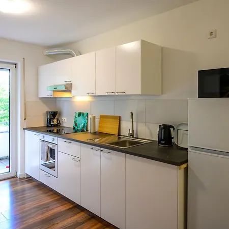 Appartement Moderne / Monteurswohnung Mit 8 Betten In Marburg
