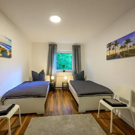 Moderne / Monteurswohnung Mit 8 Betten In Marburg